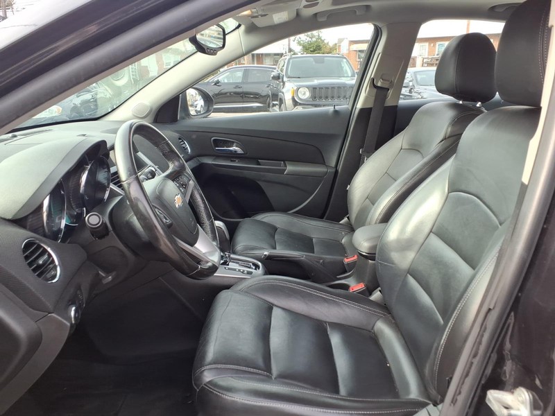 Chevrolet Cruze Vehicle Full-screen Gallery Image 07