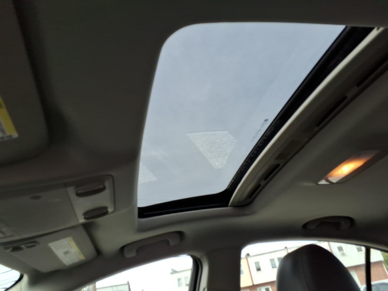 Chevrolet Cruze Vehicle Full-screen Gallery Image 10