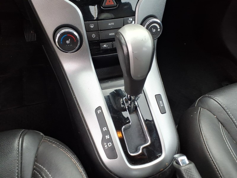 Chevrolet Cruze Vehicle Full-screen Gallery Image 19