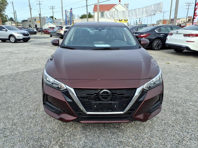 Nissan Sentra Vehicle Full-screen Gallery Image 03