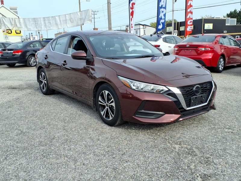 Nissan Sentra Vehicle Full-screen Gallery Image 04