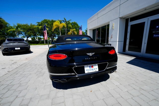 Bentley Continental Vehicle Image 05