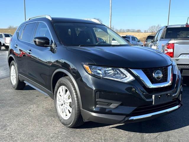 2018 Nissan Rogue SV photo 3