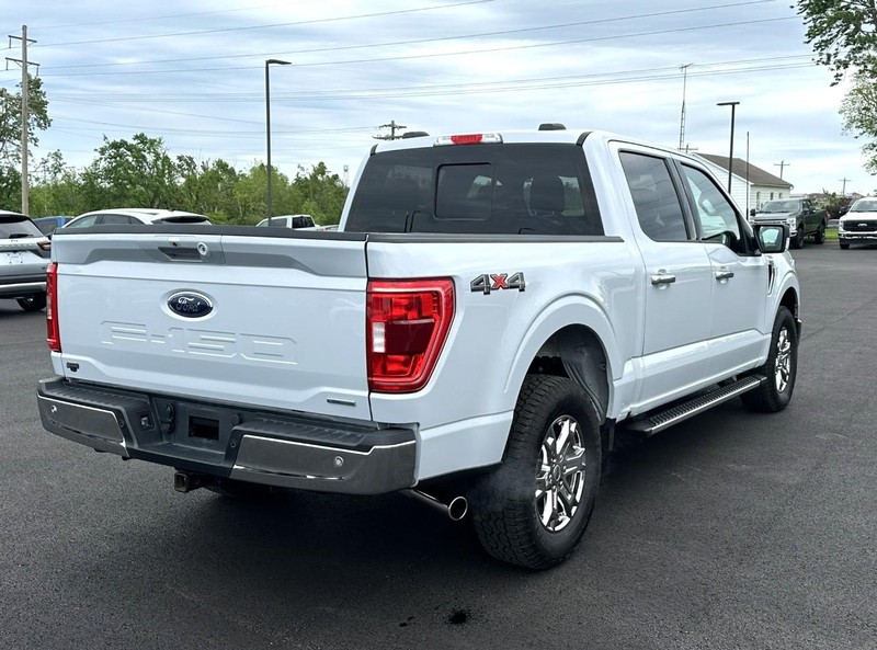 Ford F-150 Vehicle Full-screen Gallery Image 03