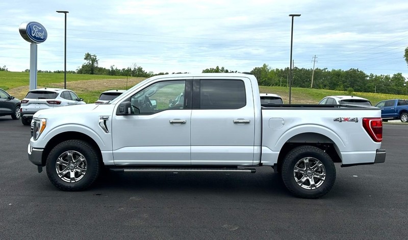 Ford F-150 Vehicle Full-screen Gallery Image 05