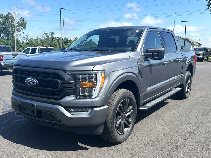 Ford F-150 Vehicle Full-screen Gallery Image 04