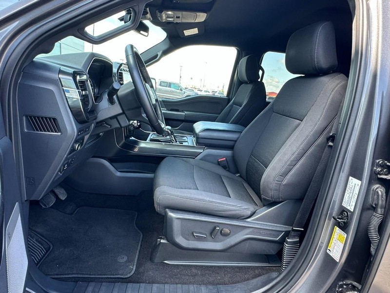 Ford F-150 Vehicle Full-screen Gallery Image 07