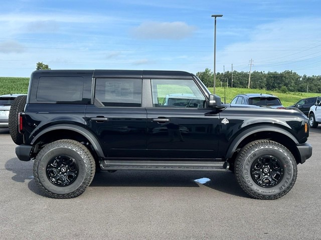 2025 Ford Bronco 4-Door Outer Banks - Photo 2