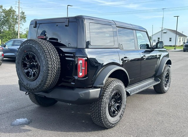 2025 Ford Bronco 4-Door Outer Banks - Photo 3