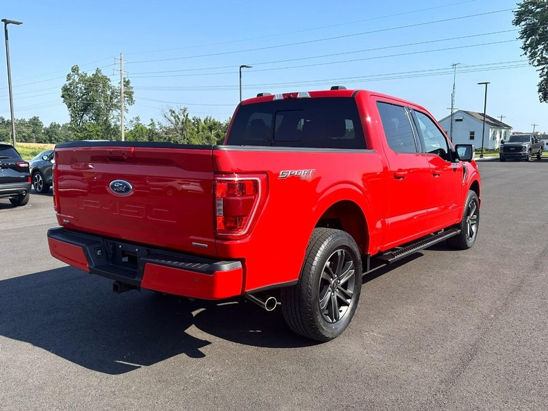 Ford F-150 Vehicle Full-screen Gallery Image 03