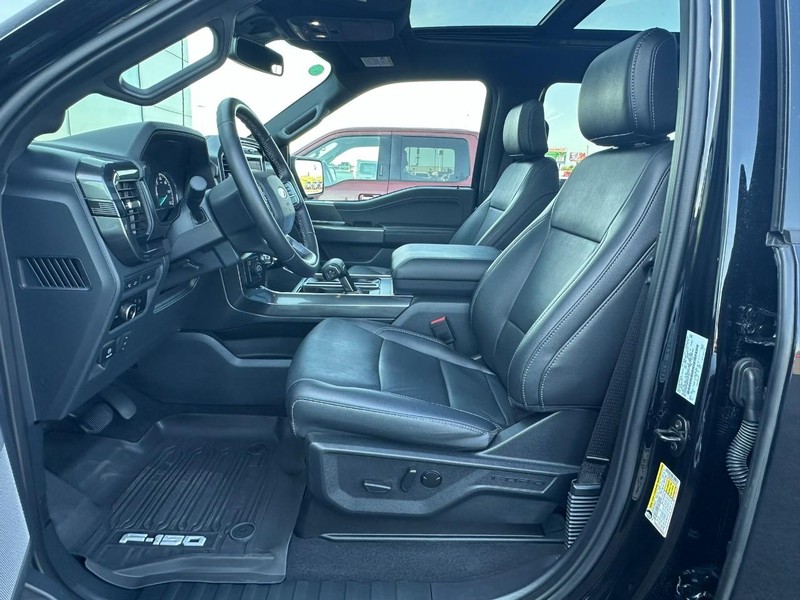Ford F-150 Vehicle Full-screen Gallery Image 07
