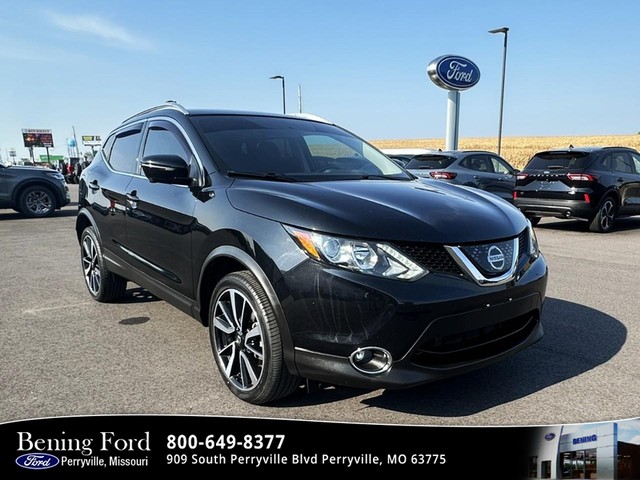 2018 Nissan Rogue Sport SL at Bening Ford in Perryville MO