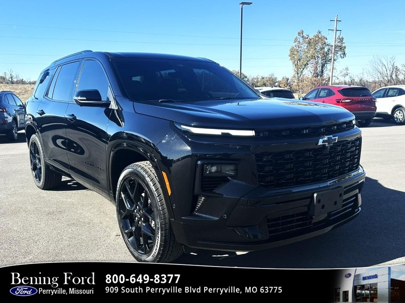 Chevrolet Traverse Vehicle Full-screen Gallery Image 01