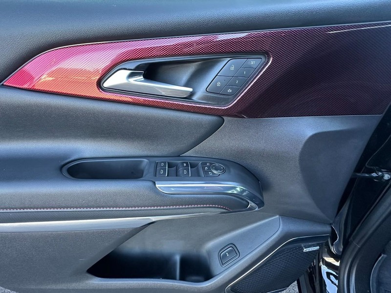 Chevrolet Traverse Vehicle Full-screen Gallery Image 09