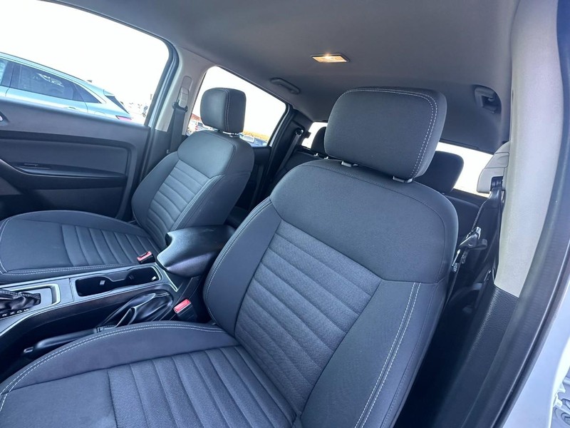 Ford Ranger Vehicle Full-screen Gallery Image 08