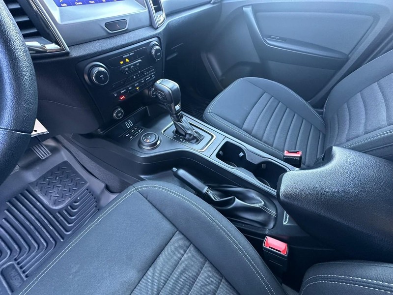 Ford Ranger Vehicle Full-screen Gallery Image 09