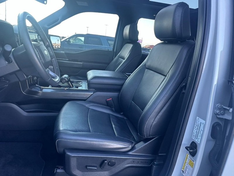 Ford F-150 Vehicle Full-screen Gallery Image 07