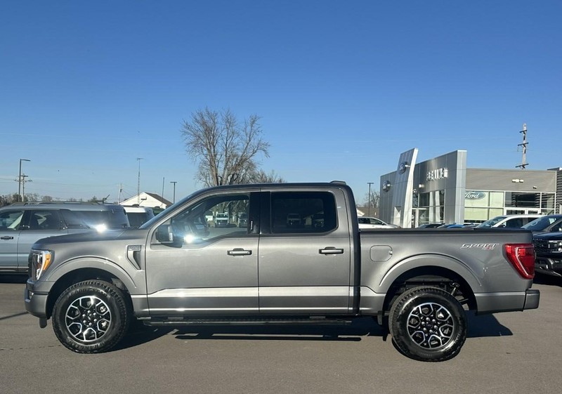 Ford F-150 Vehicle Full-screen Gallery Image 06