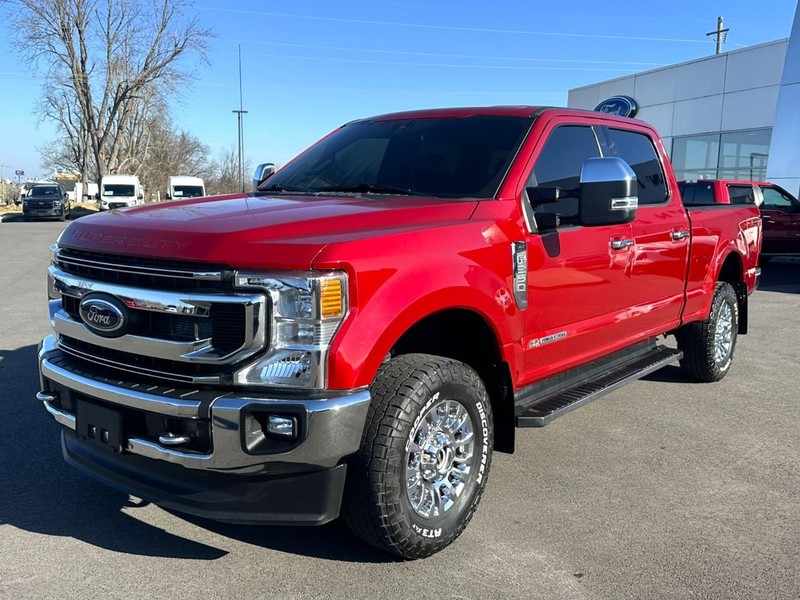 Ford Super Duty F-250 SRW Vehicle Full-screen Gallery Image 04