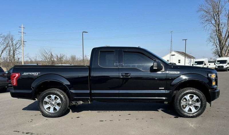 Ford F-150 Vehicle Full-screen Gallery Image 02