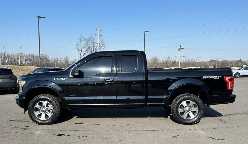 Ford F-150 Vehicle Full-screen Gallery Image 06