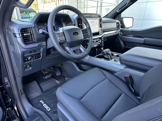 2026 Ford F-150 XLT - Photo 9