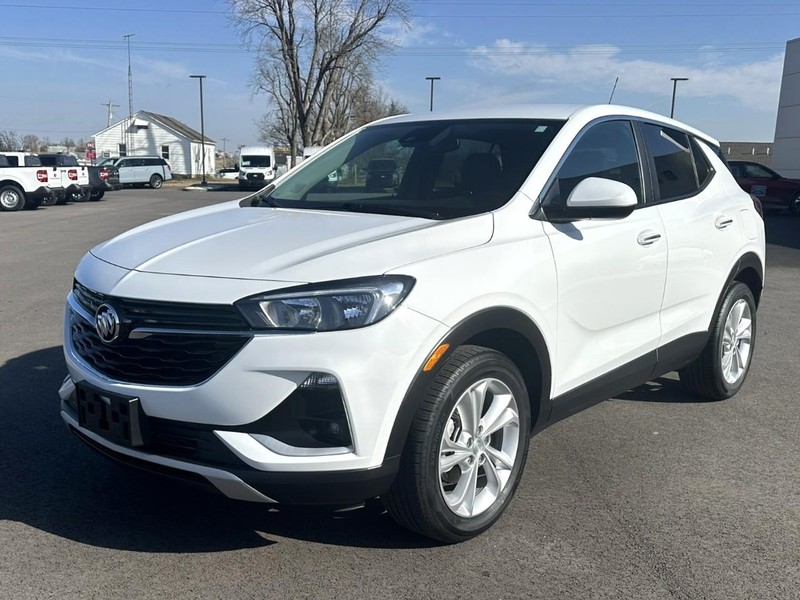 Buick Encore GX Vehicle Full-screen Gallery Image 04