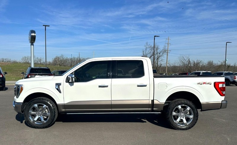 Ford F-150 Vehicle Full-screen Gallery Image 05