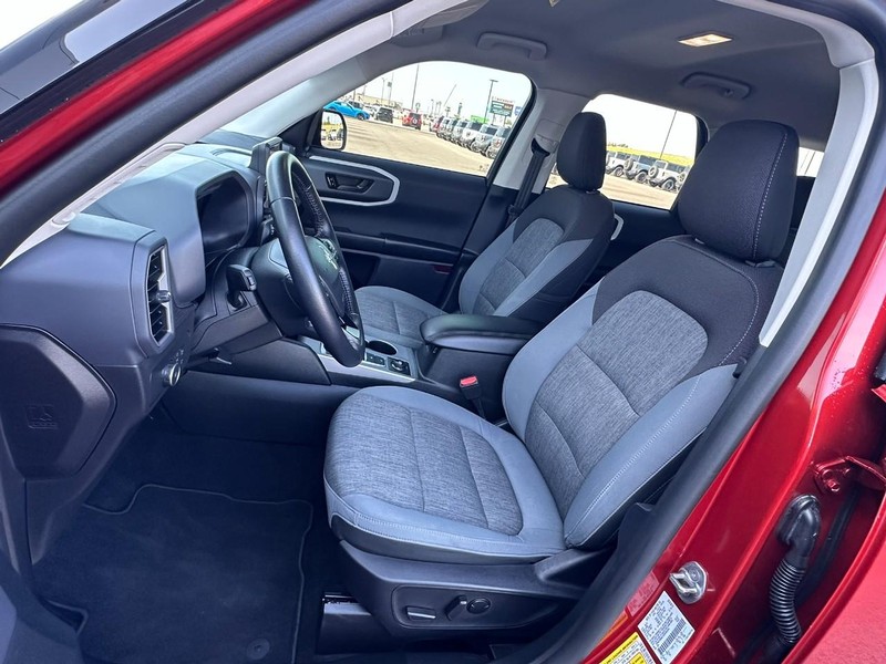 Ford Bronco Sport Vehicle Full-screen Gallery Image 07