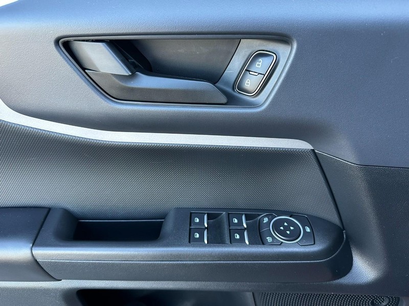 Ford Bronco Sport Vehicle Full-screen Gallery Image 10