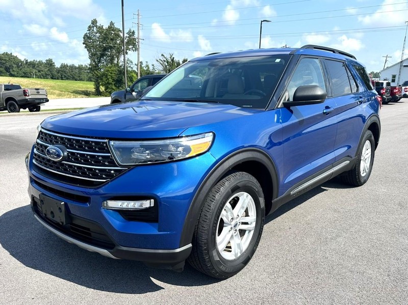 Ford Explorer Vehicle Full-screen Gallery Image 04