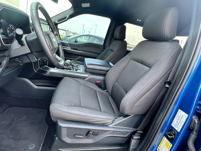 Ford F-150 Vehicle Full-screen Gallery Image 07