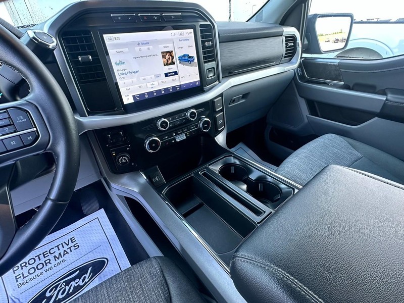 Ford F-150 Vehicle Full-screen Gallery Image 09