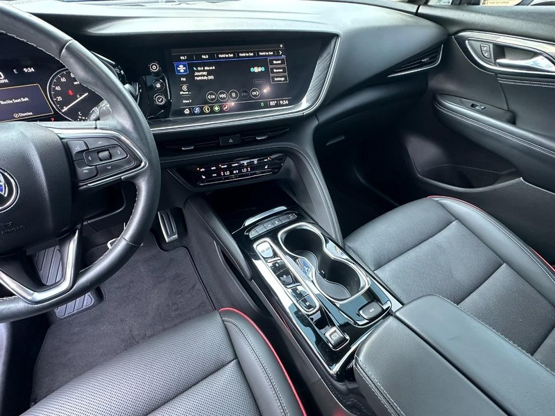 Buick Envision Vehicle Full-screen Gallery Image 09