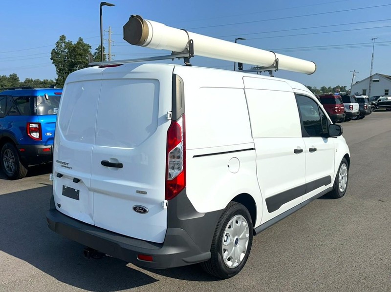 Ford Transit Connect Vehicle Full-screen Gallery Image 03