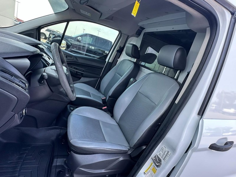 Ford Transit Connect Vehicle Full-screen Gallery Image 08