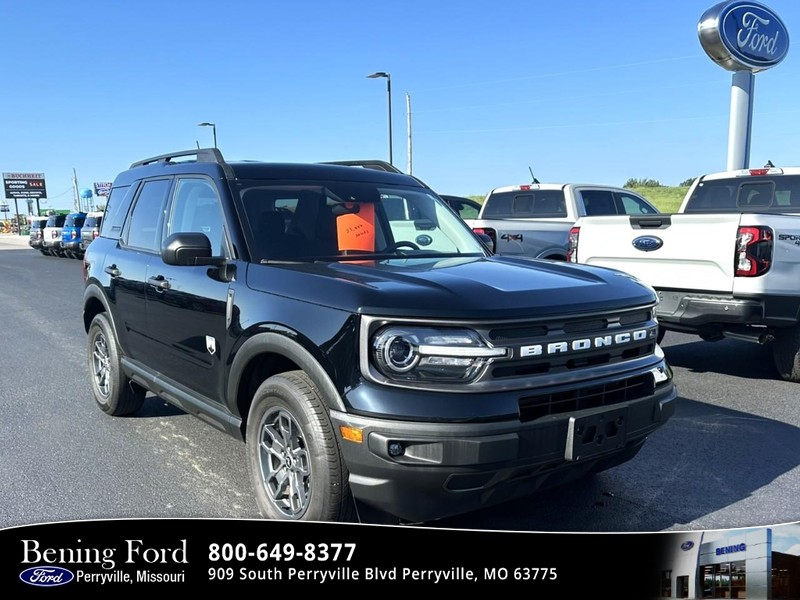 Ford Bronco Sport Vehicle Full-screen Gallery Image 01
