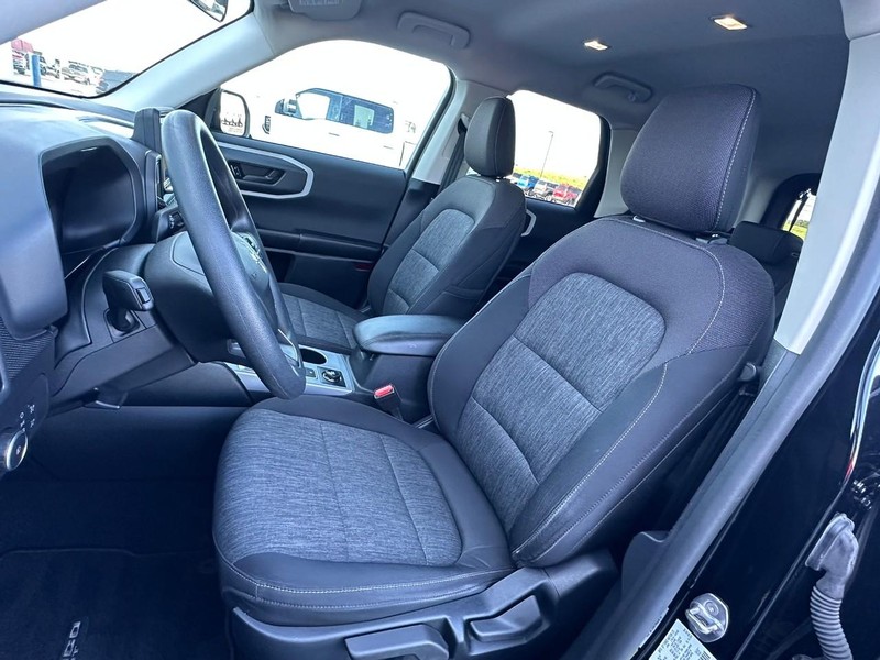 Ford Bronco Sport Vehicle Full-screen Gallery Image 08