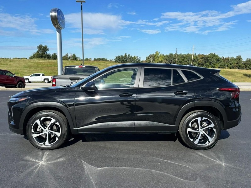 Chevrolet Trax Vehicle Full-screen Gallery Image 05