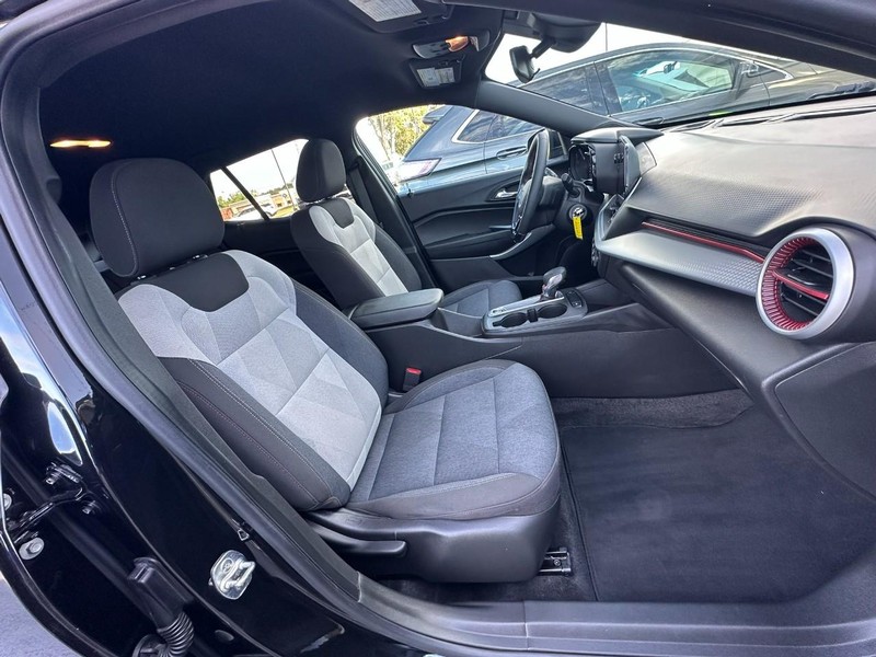 Chevrolet Trax Vehicle Full-screen Gallery Image 15