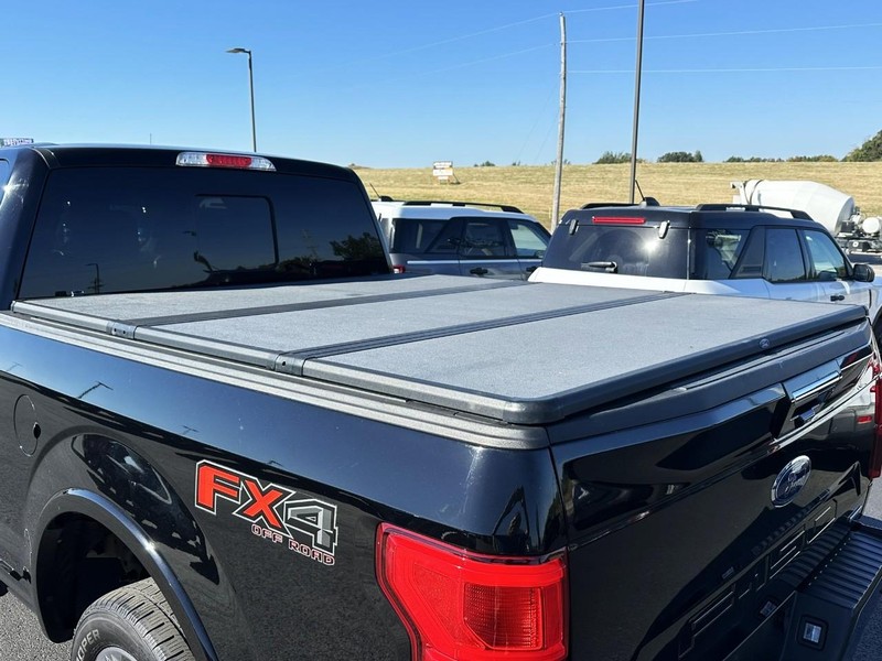 Ford F-150 Vehicle Full-screen Gallery Image 07