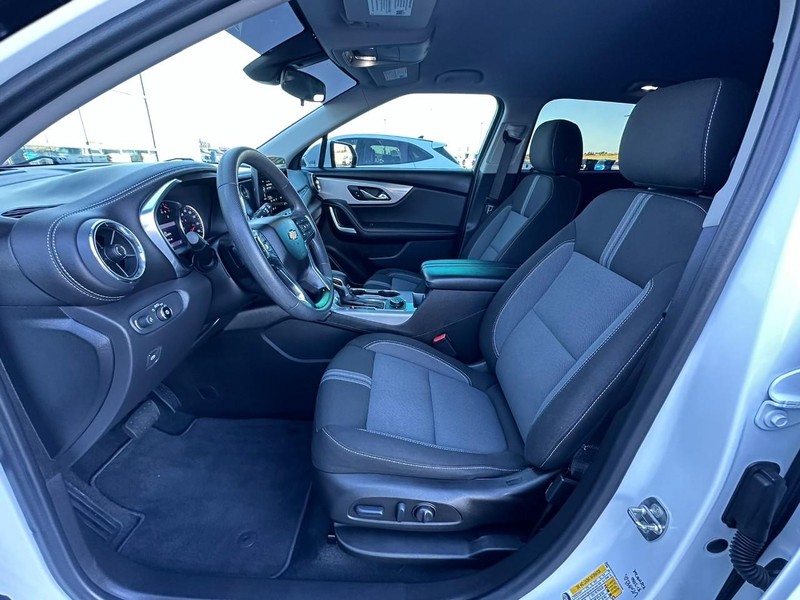 Chevrolet Blazer Vehicle Full-screen Gallery Image 07