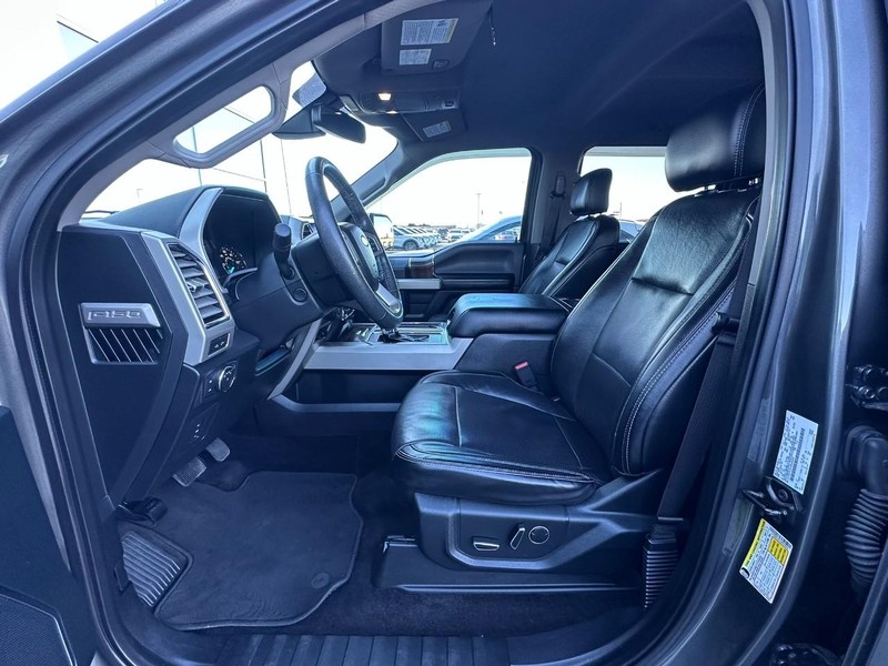 Ford F-150 Vehicle Full-screen Gallery Image 08