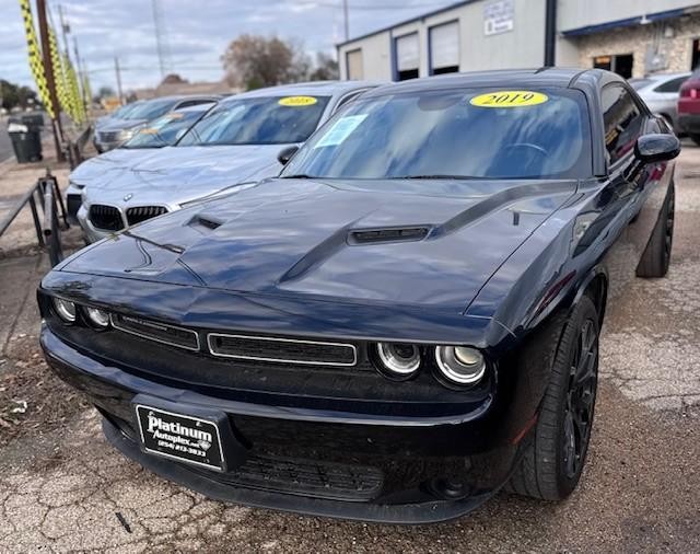 more details - dodge challenger