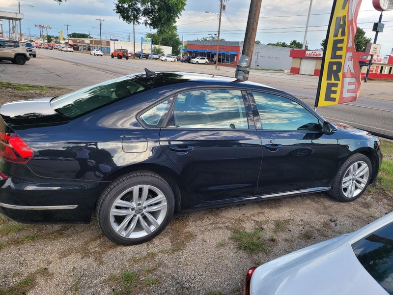 Volkswagen Passat Vehicle Image 04