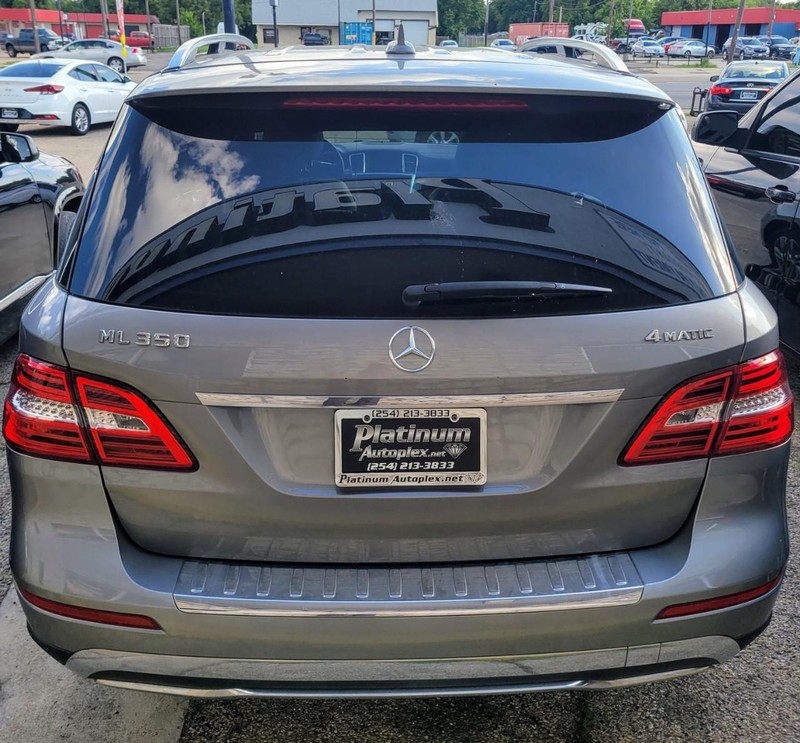 Mercedes-Benz M-Class Vehicle Image 03