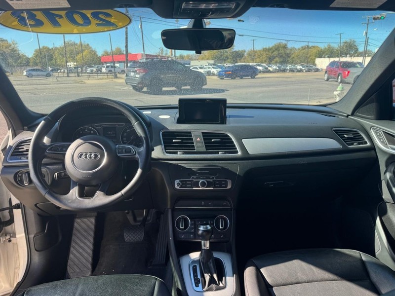 Audi Q3 Vehicle Image 07