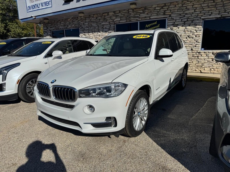 BMW X5 Vehicle Image 03