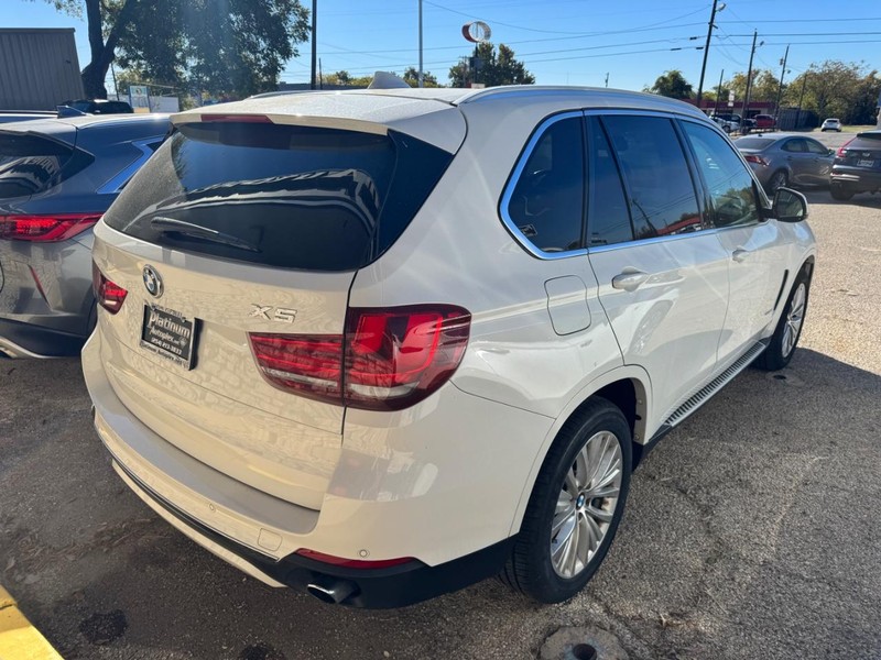 BMW X5 Vehicle Image 05