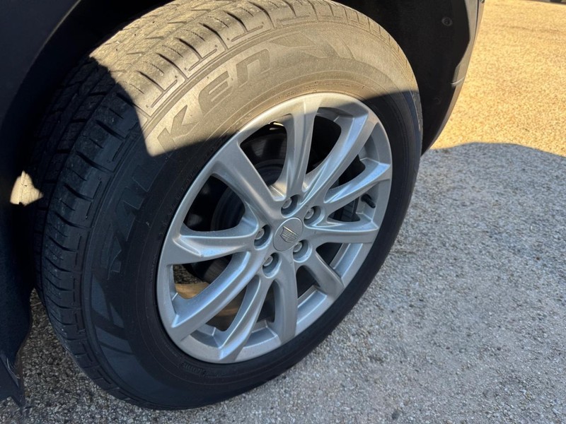 Cadillac XT4 Vehicle Image 04